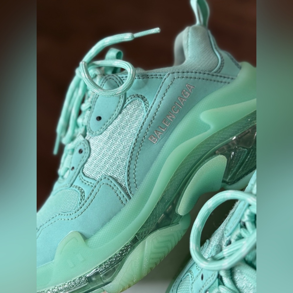 Balenciaga Triple S’ 23